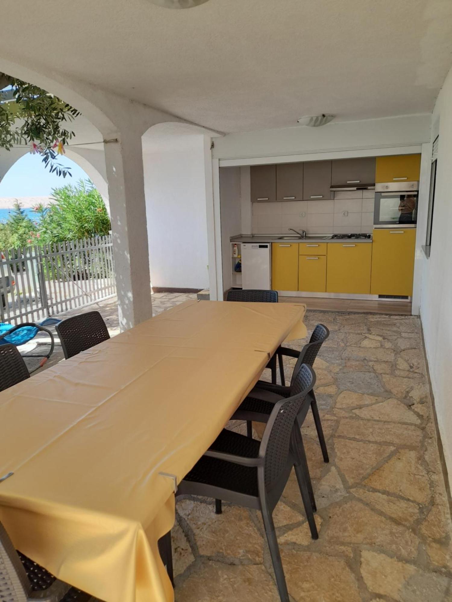 Apartment Milka By The Sea Karlobag Εξωτερικό φωτογραφία
